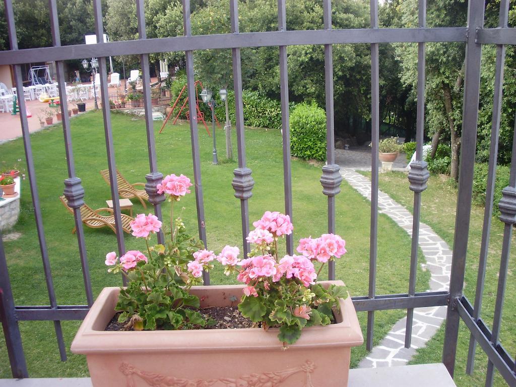 B&B Spring Perúgia Exterior foto